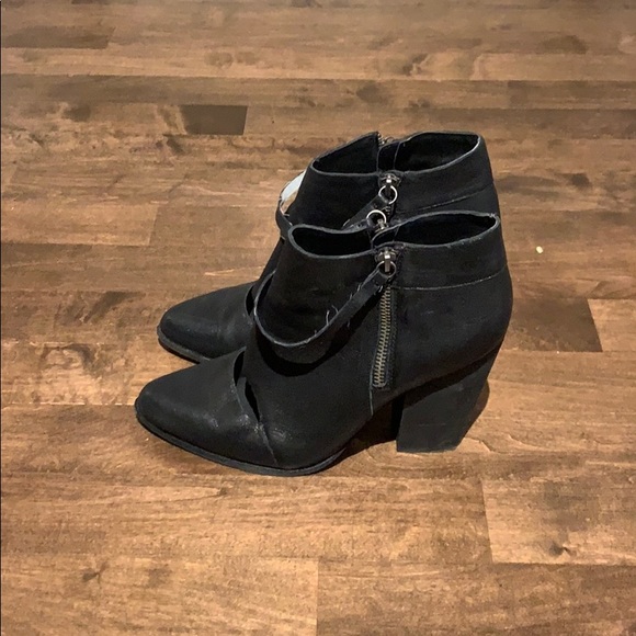 Joes Jeans heeled bootie - Picture 3 of 5